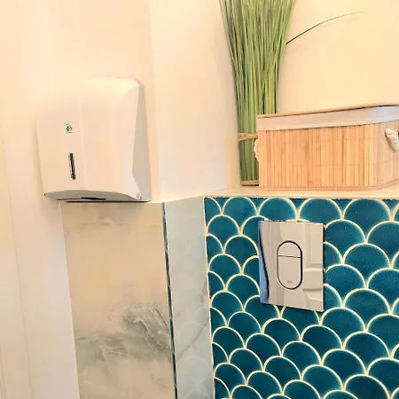 Phoenix Nest Constança