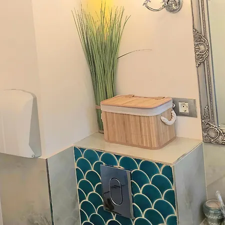 Phoenix Nest Elegant 2-bedroom Self Check-in Near Port & Old Town Apartament