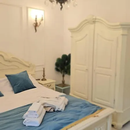 Apartament Phoenix Nest Elegant 2-bedroom Self Check-in Near Port & Old Town