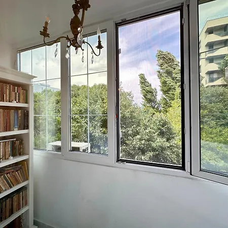 Apartament Phoenix Nest Elegant 2-bedroom Self Check-in Near Port & Old Town *