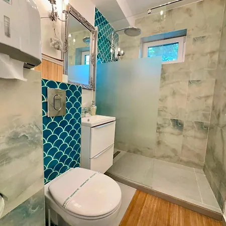 Phoenix Nest Elegant 2-bedroom Self Check-in Near Port & Old Town Appartement