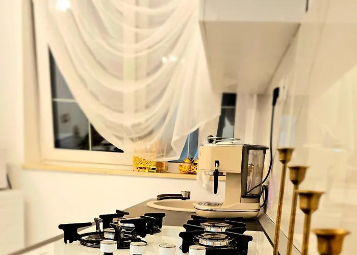 Phoenix Nest Apartament *